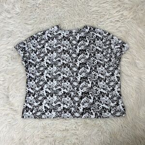Womens Black & White Moth Butterfly Print Short Sleeve Crewneck T-Shirt Size XL
